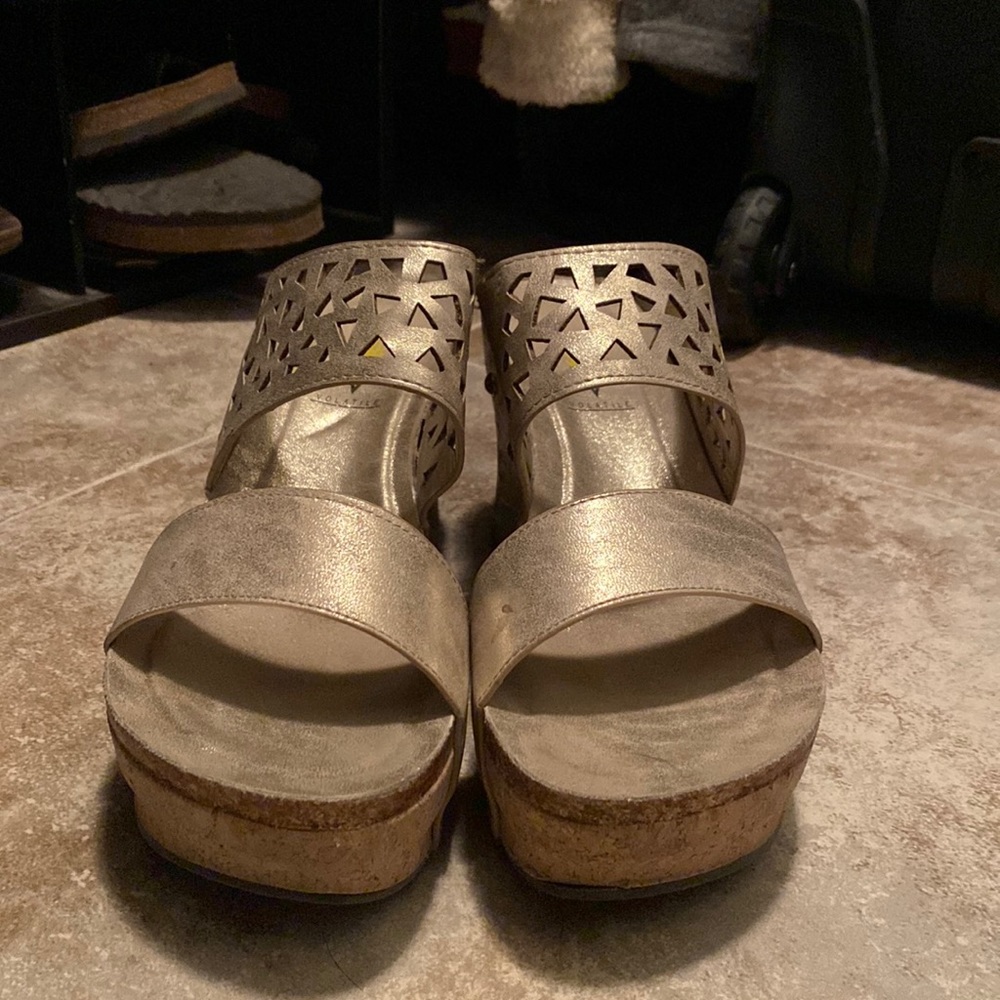 Gold and cork wedges size 8.5
